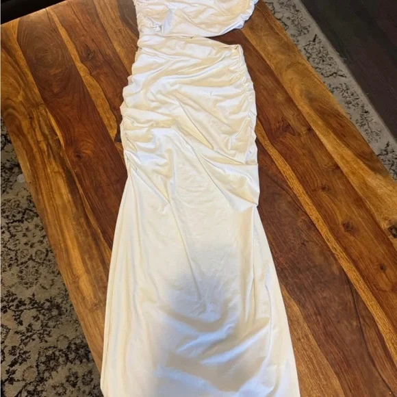 Zara White Cut-Out Fitted Midi Dress - Size M - Picture 2 of 3